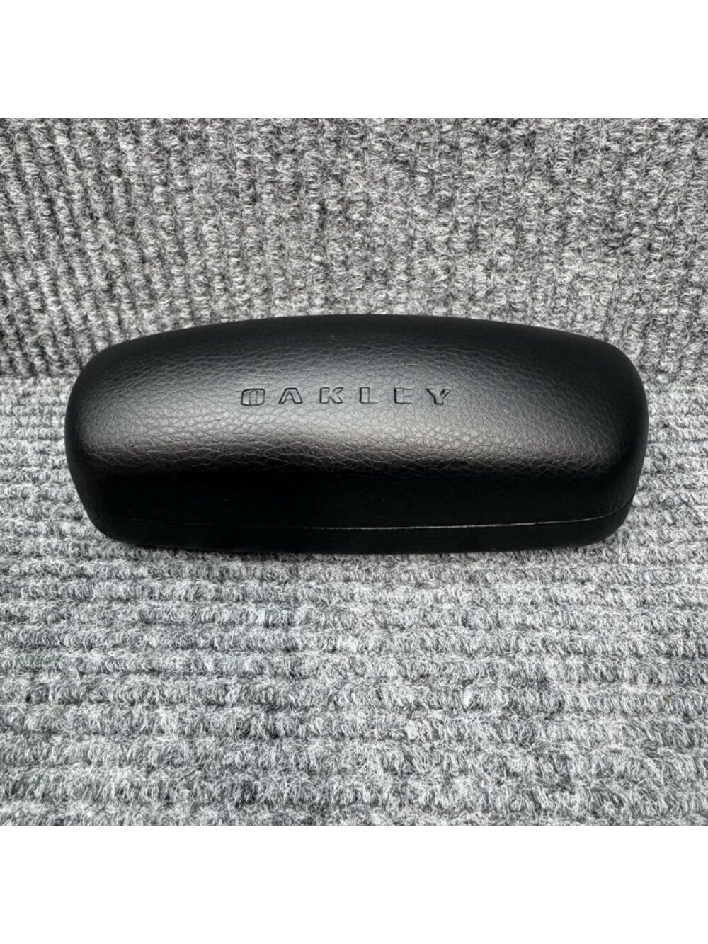 Oakley Black Hard Case Felt Lining Faux Leather Glasses Sunglasses Clamshell